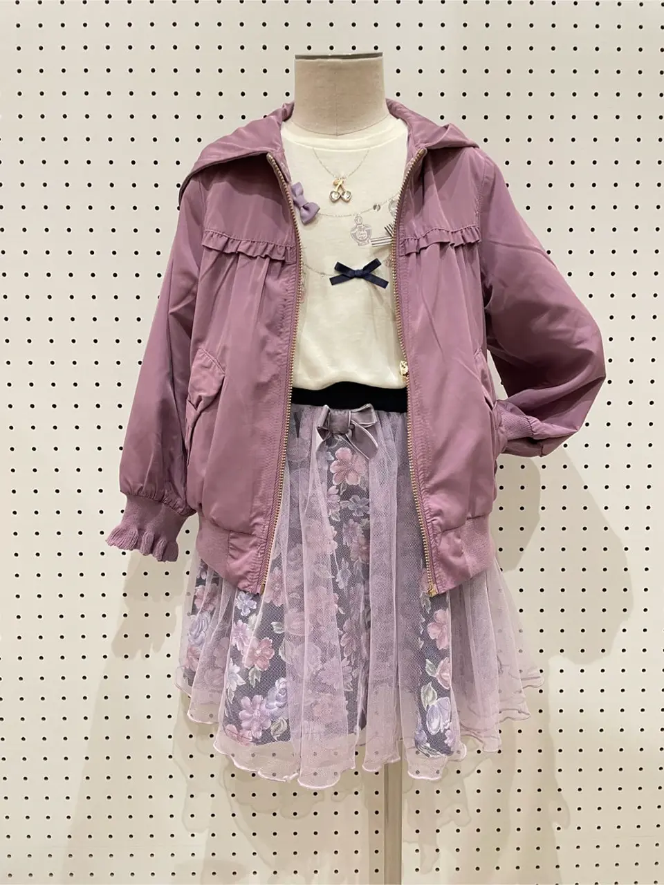 ANY 岡田 コーディネート画像