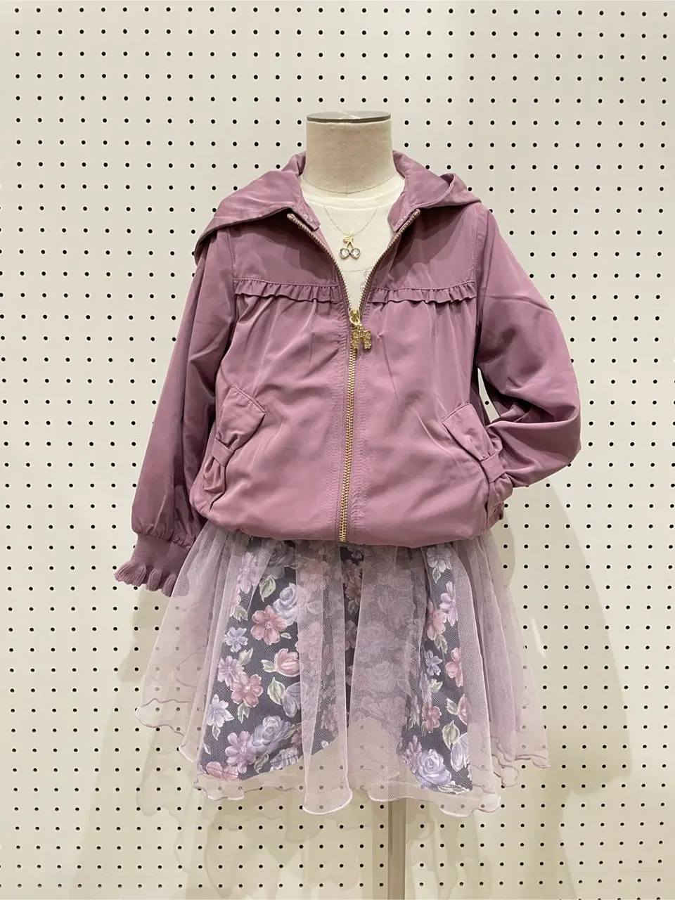 ANY 岡田 コーディネート画像