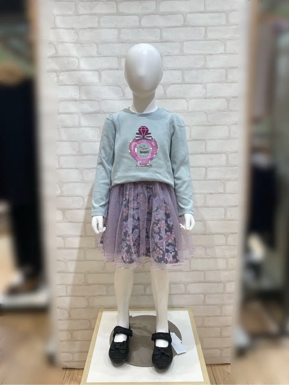 ANY 嶋田 コーディネート画像