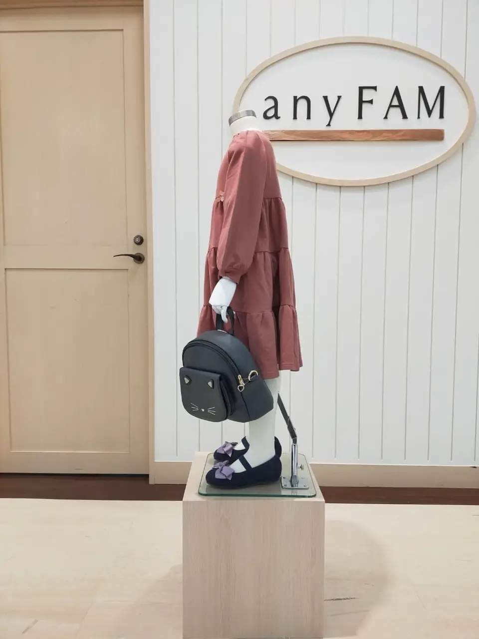 ANY 重永 コーディネート画像