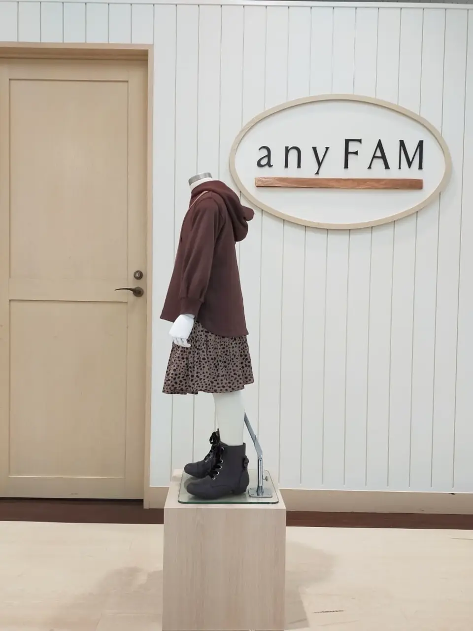 ANY 重永 コーディネート画像