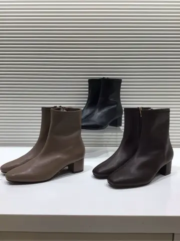 ANY こばやし コーディネート画像