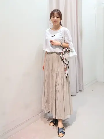 ANY 榎本 コーディネート画像