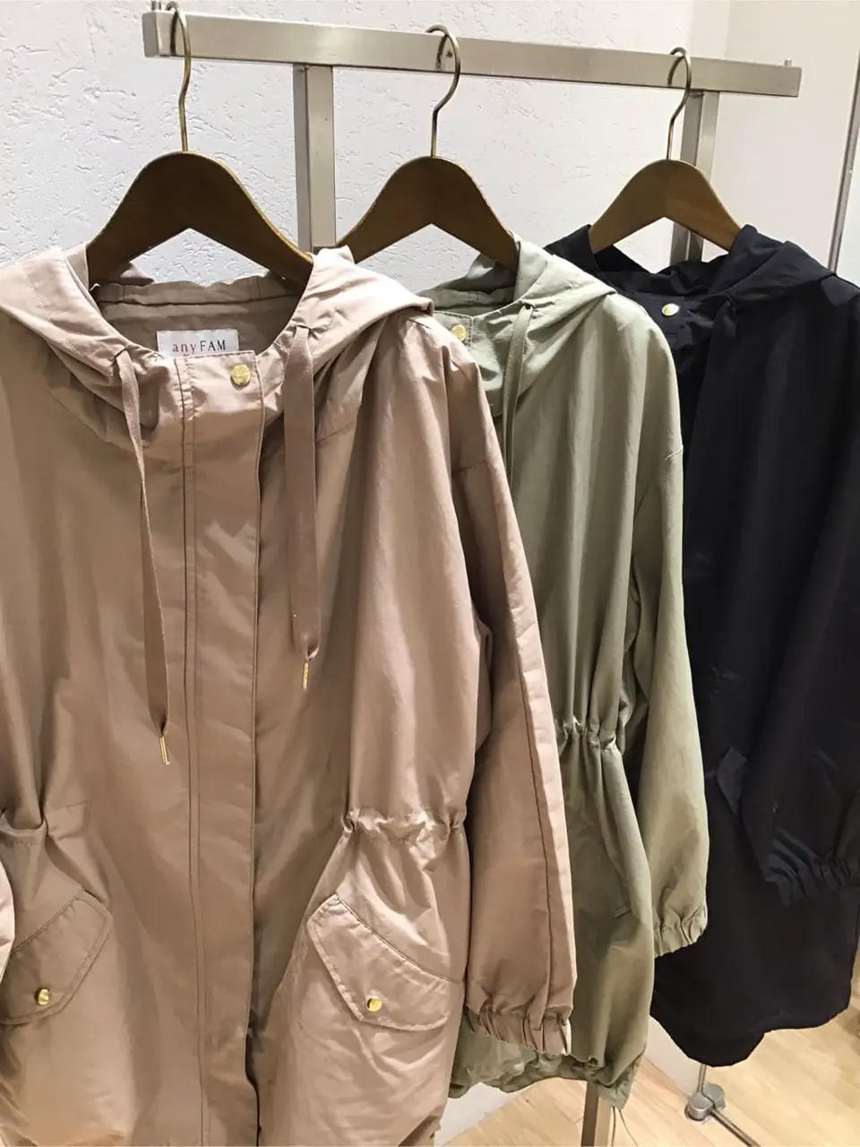 ANY こばやし コーディネート画像