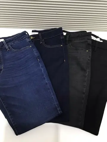 ANY こばやし コーディネート画像