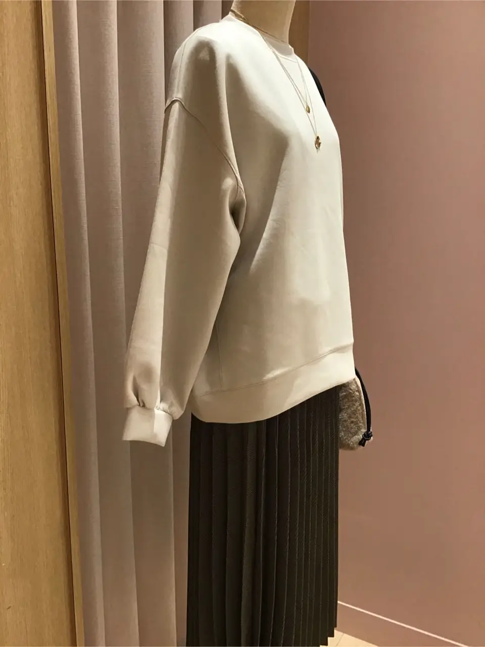 ANY 浅岡 コーディネート画像