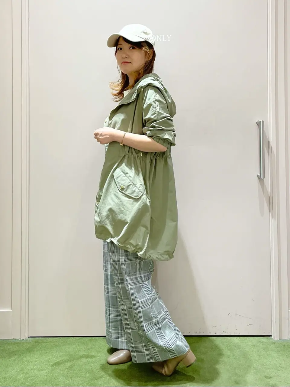 ANY フジコ コーディネート画像