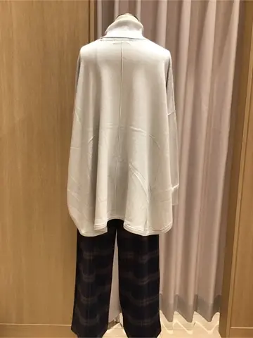 ANY 浅岡 コーディネート画像