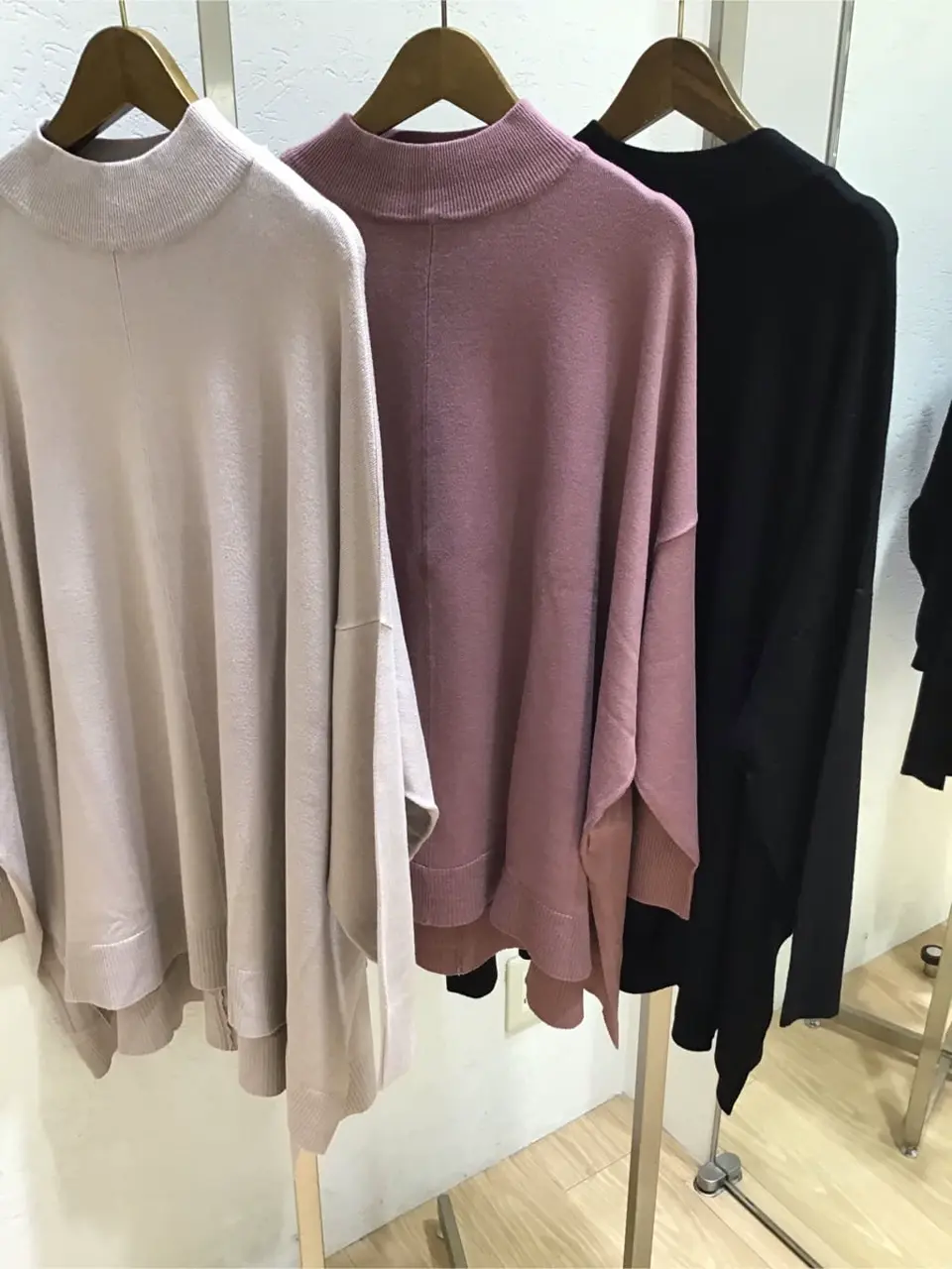 ANY こばやし コーディネート画像