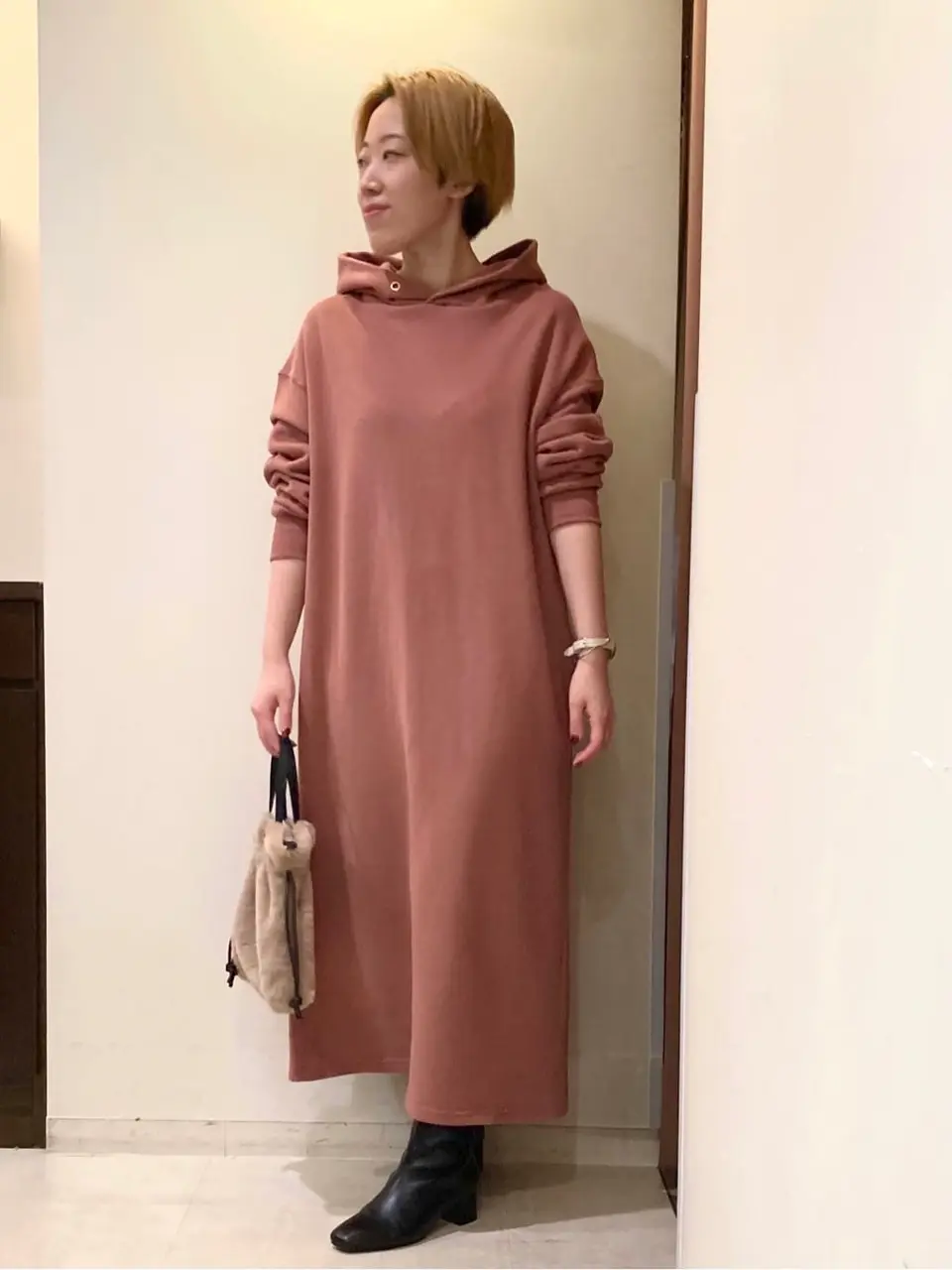 ANY 河本 コーディネート画像