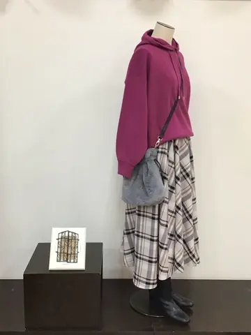 ANY 河村 コーディネート画像