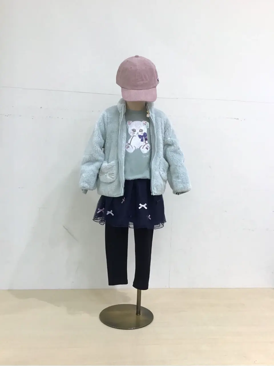 ANY 林 コーディネート画像