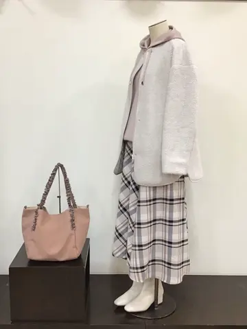 ANY 河村 コーディネート画像