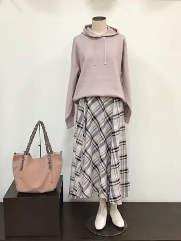 ANY 河村 コーディネート画像