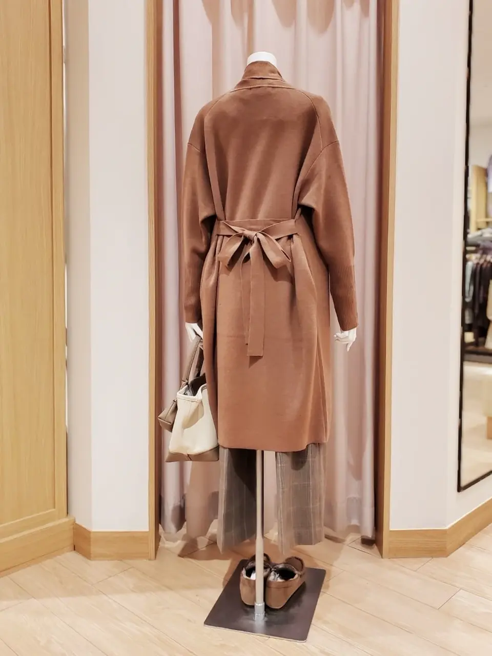 ANY 岩田 コーディネート画像