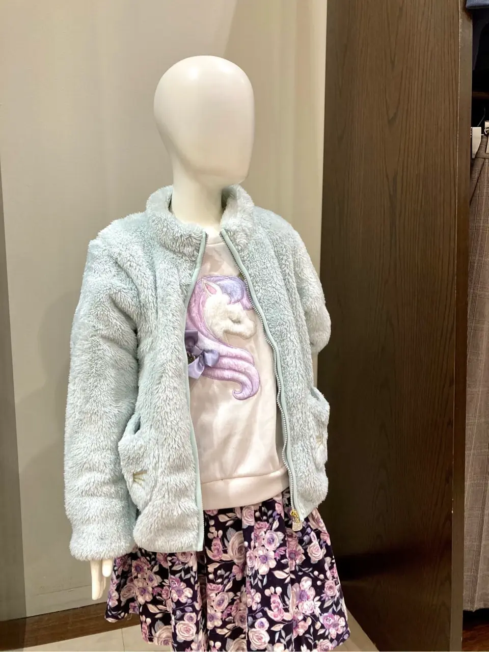 ANY 杉原 コーディネート画像