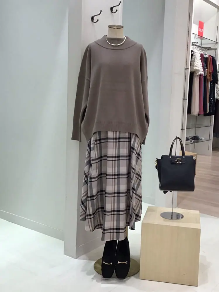 ANY 横溝 コーディネート画像