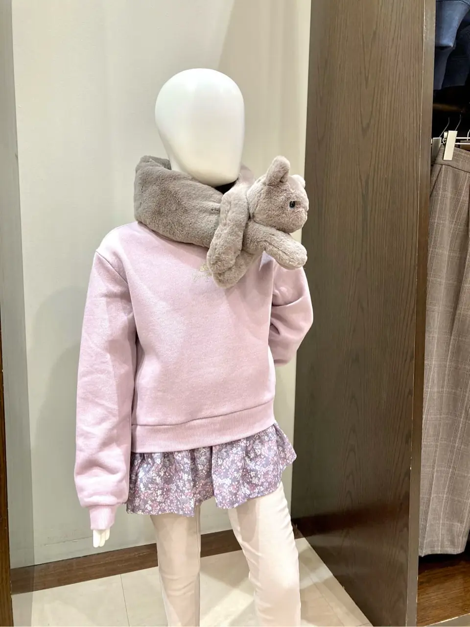 ANY 杉原 コーディネート画像