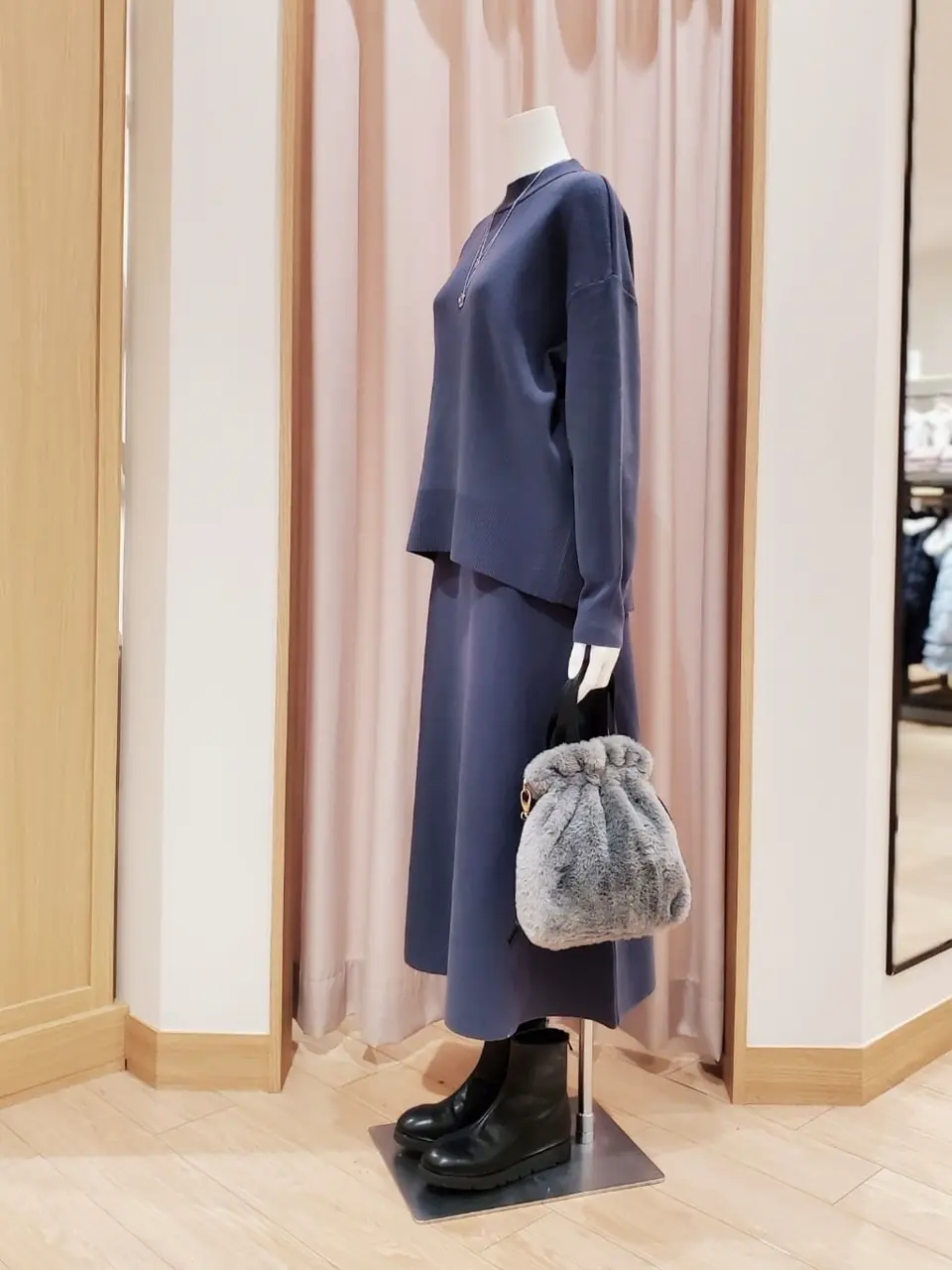 ANY 岩田 コーディネート画像