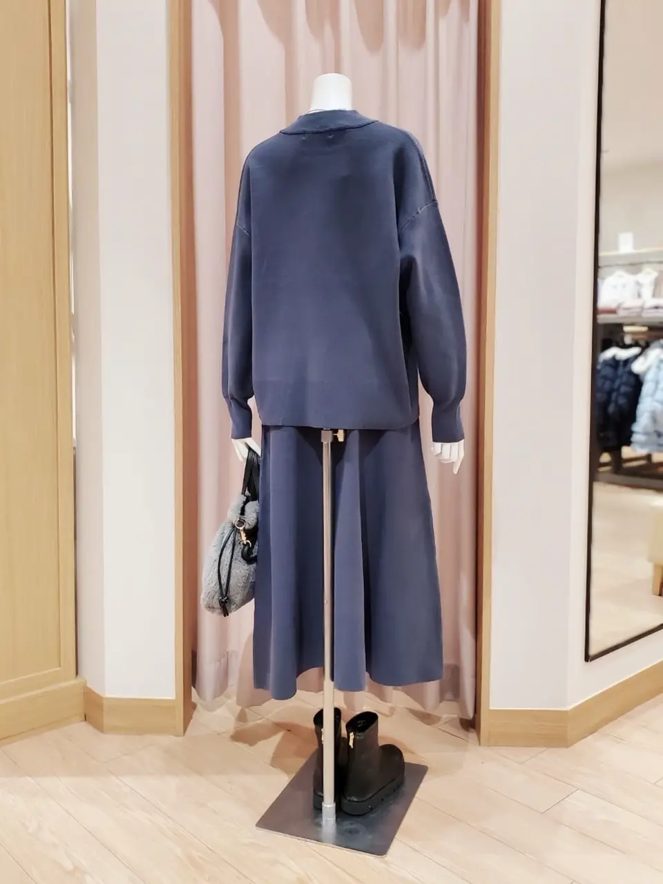 ANY 岩田 コーディネート画像