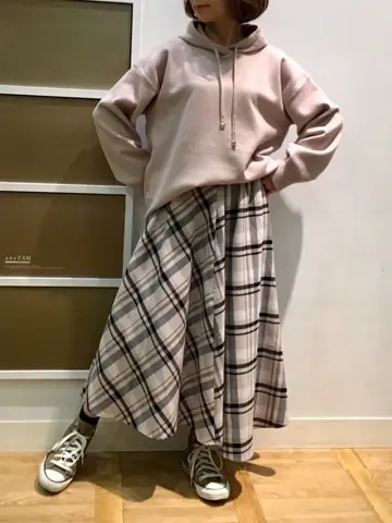 ANY 山口 コーディネート画像