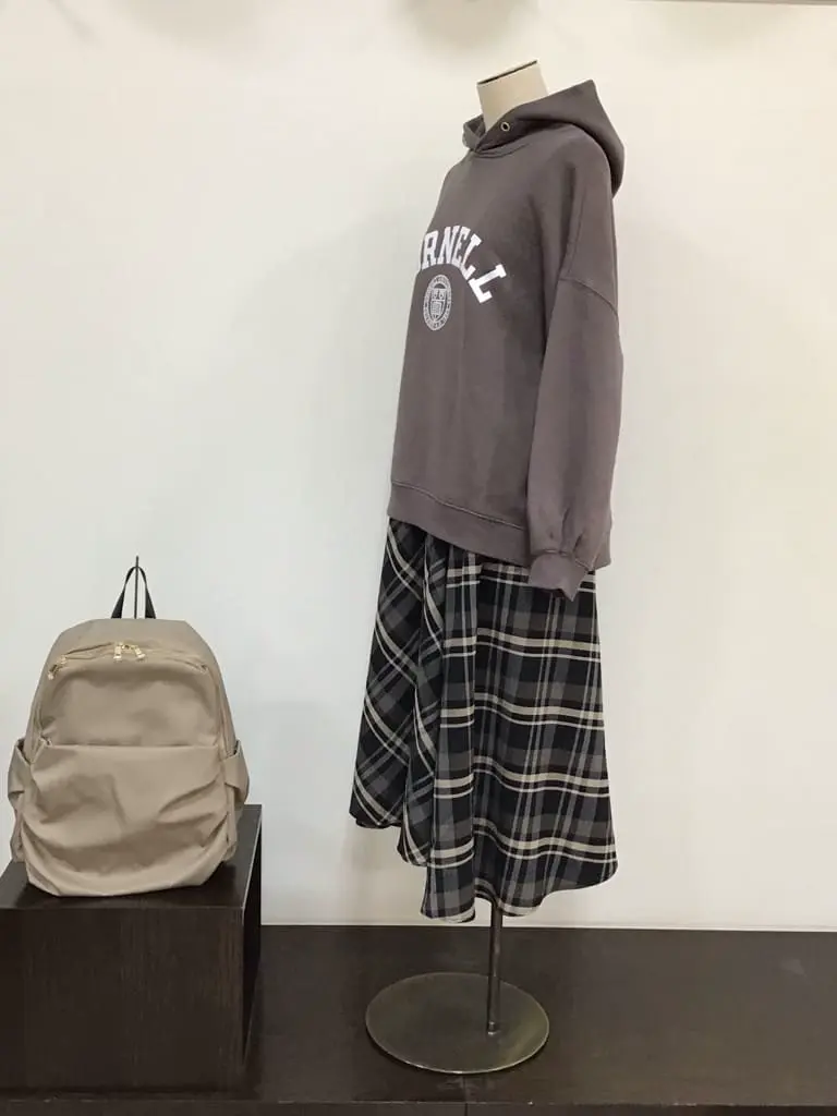 ANY 河村 コーディネート画像