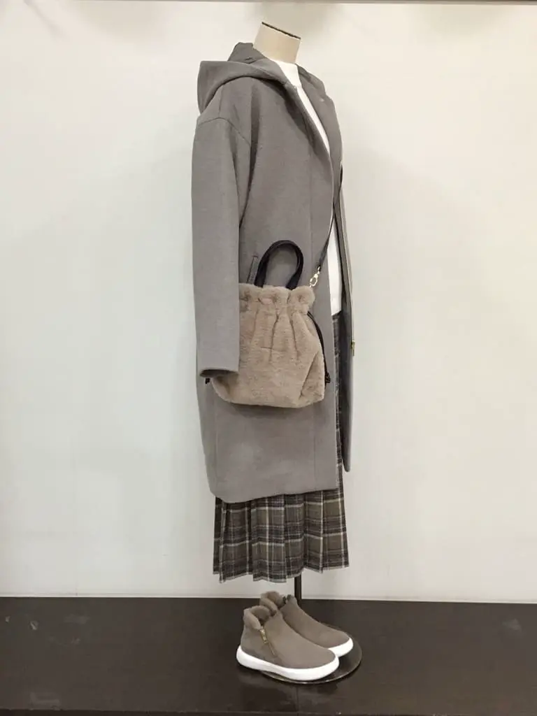 ANY 河村 コーディネート画像