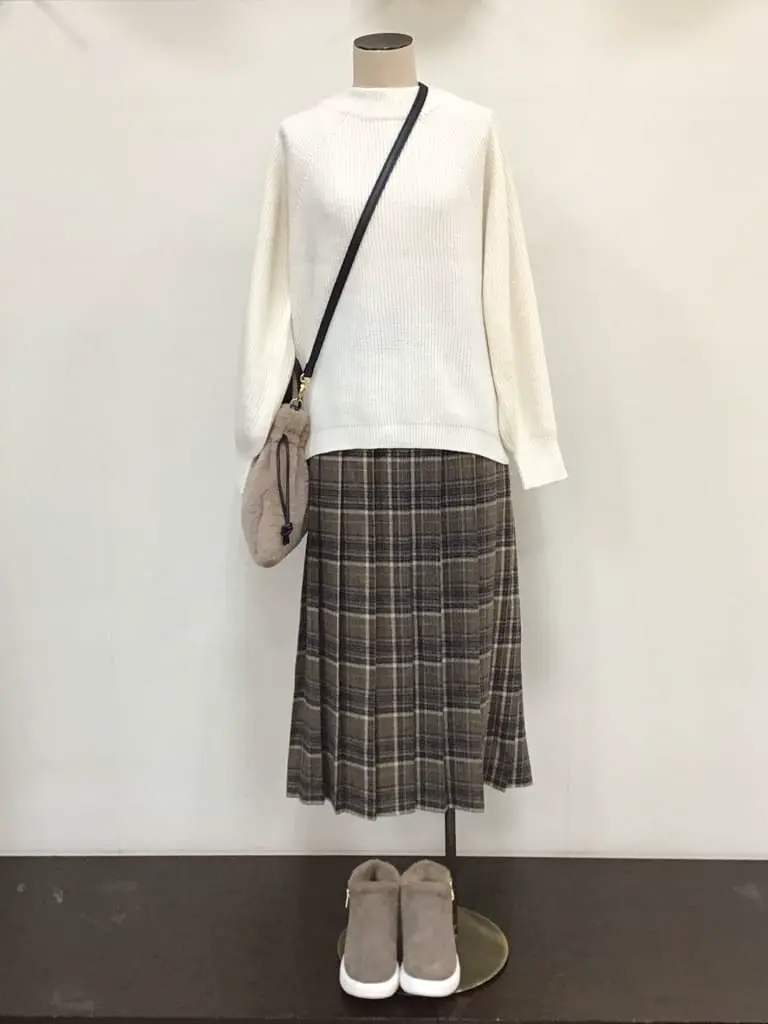 ANY 河村 コーディネート画像