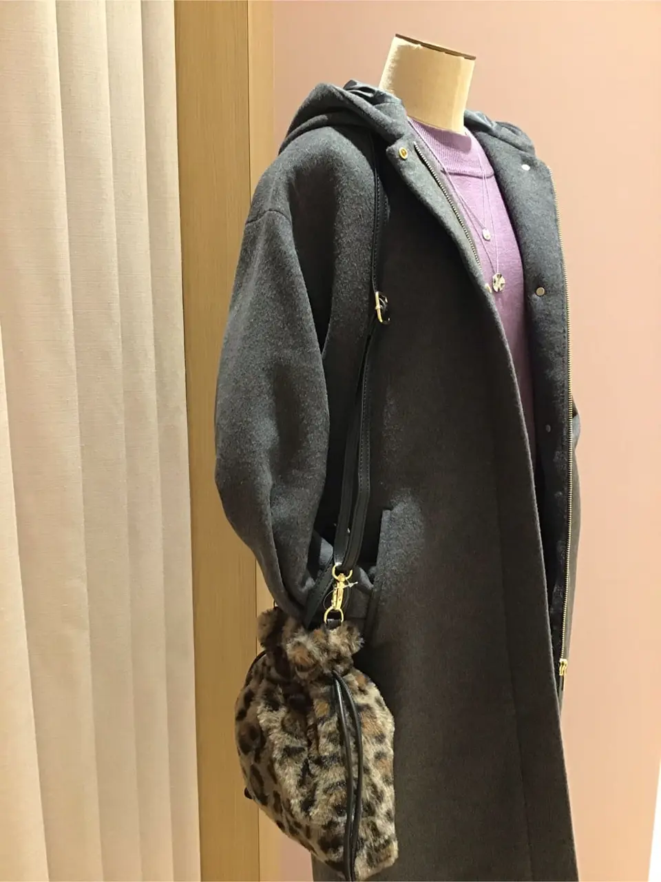 ANY 浅岡 コーディネート画像