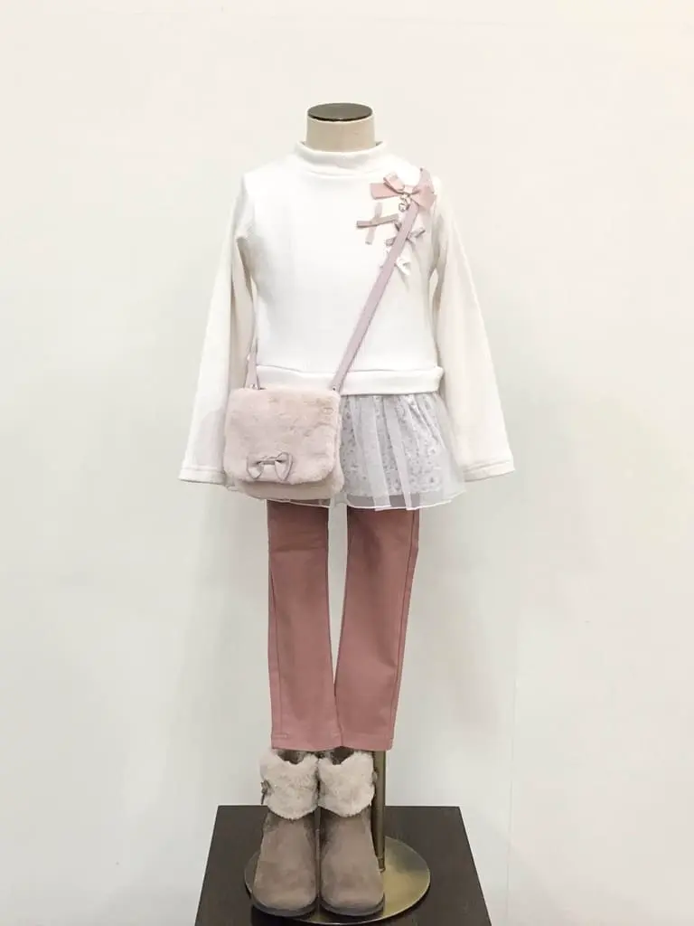 ANY 佐々木 コーディネート画像