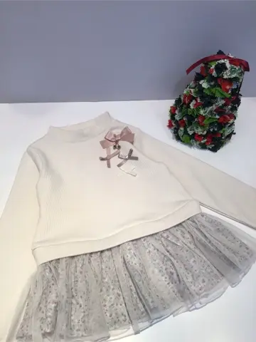 ANY 佐々木 コーディネート画像