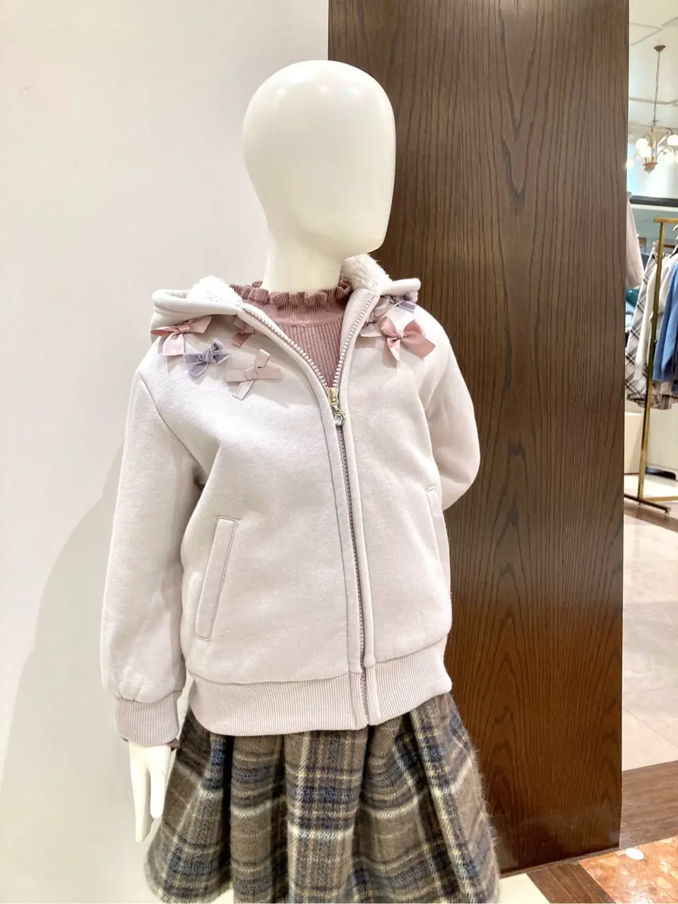 ANY 杉原 コーディネート画像