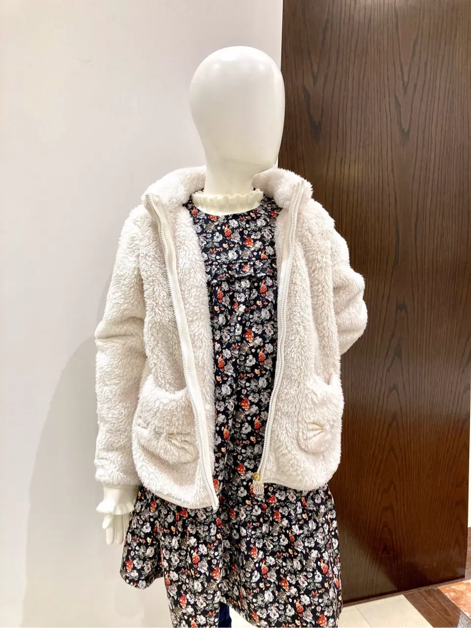 ANY 杉原 コーディネート画像