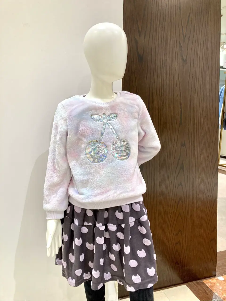 ANY 杉原 コーディネート画像