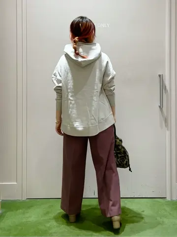 ANY フジコ コーディネート画像