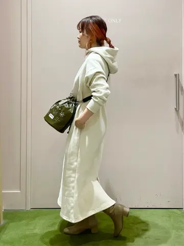 ANY フジコ コーディネート画像