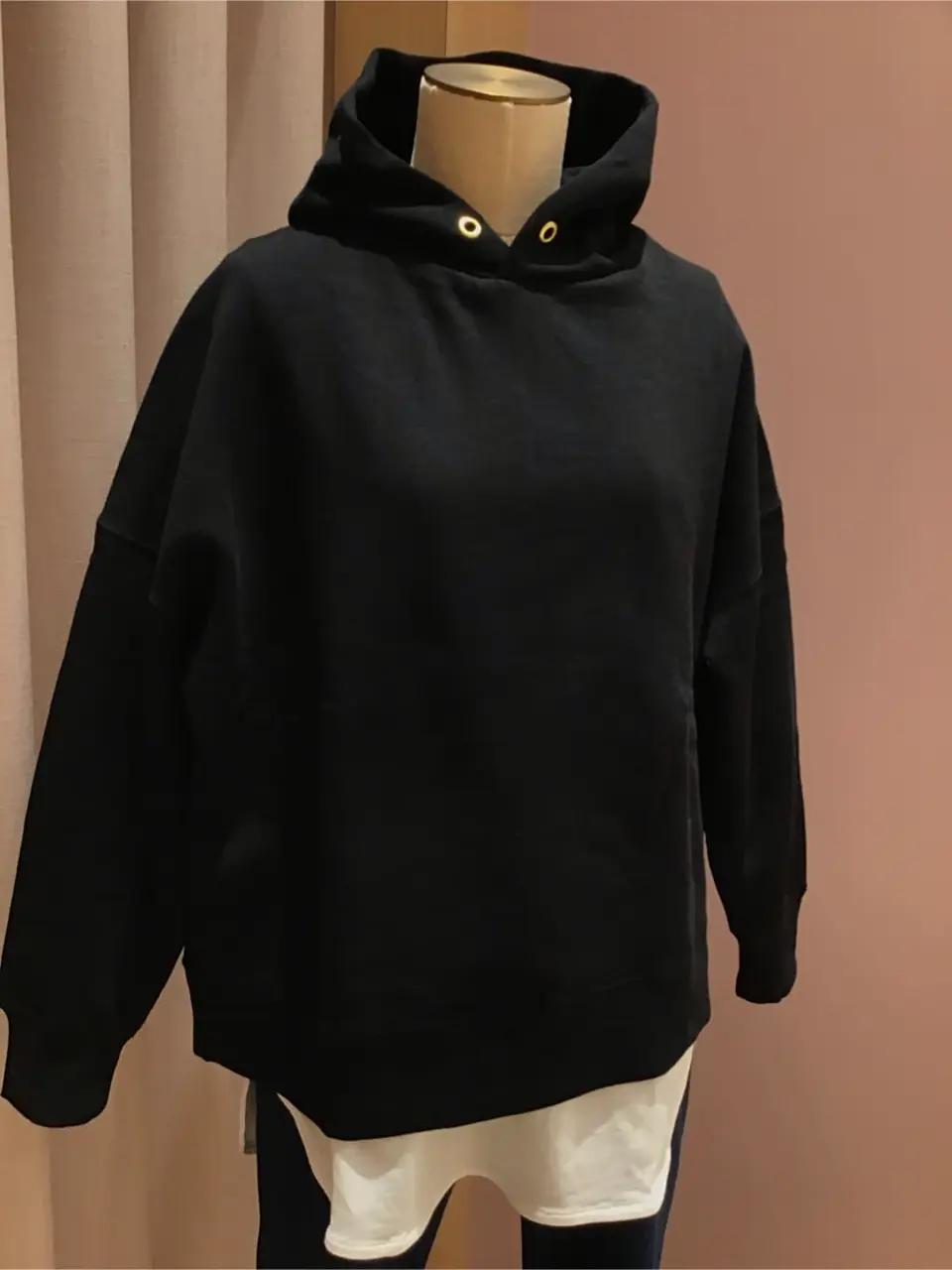 ANY 浅岡 コーディネート画像