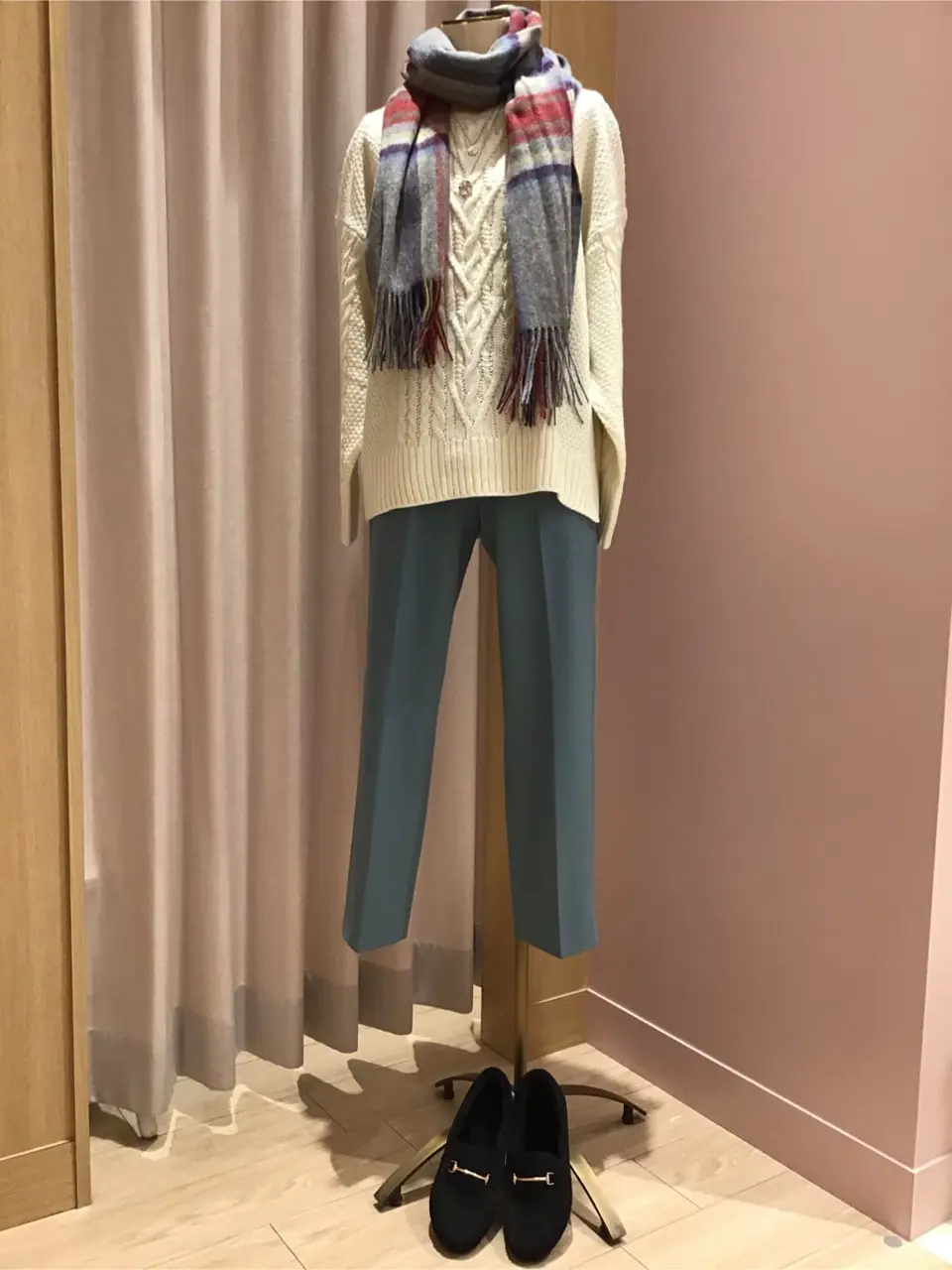 ANY 浅岡 コーディネート画像