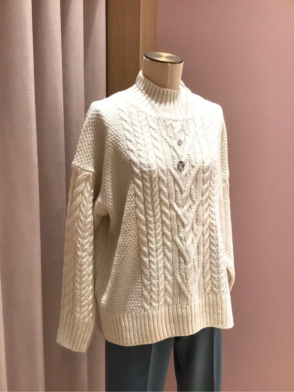 ANY 浅岡 コーディネート画像