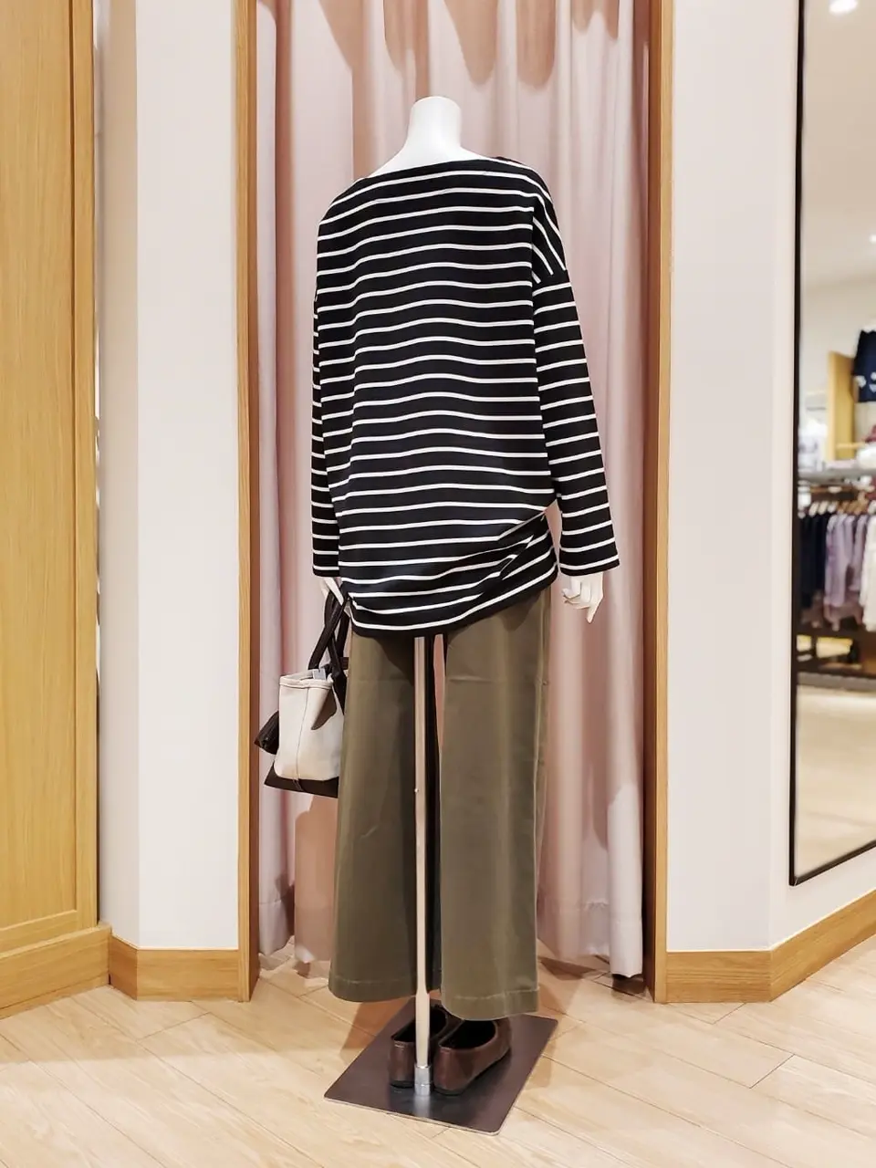 ANY 岩田 コーディネート画像