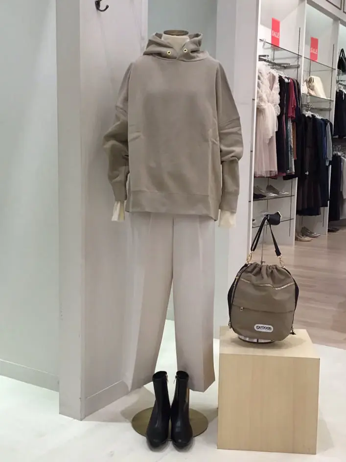 ANY 横溝 コーディネート画像