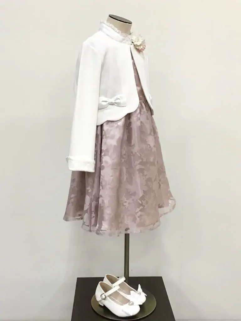 ANY 佐々木 コーディネート画像