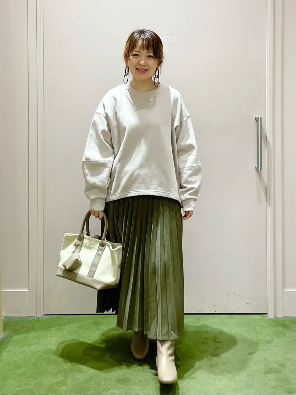 ANY フジコ コーディネート画像