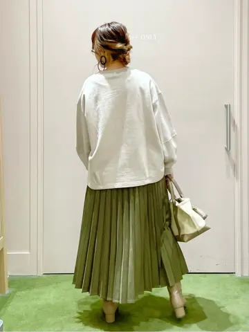 ANY フジコ コーディネート画像