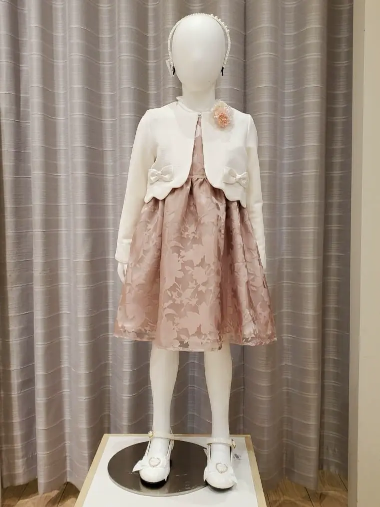  小渕 コーディネート画像