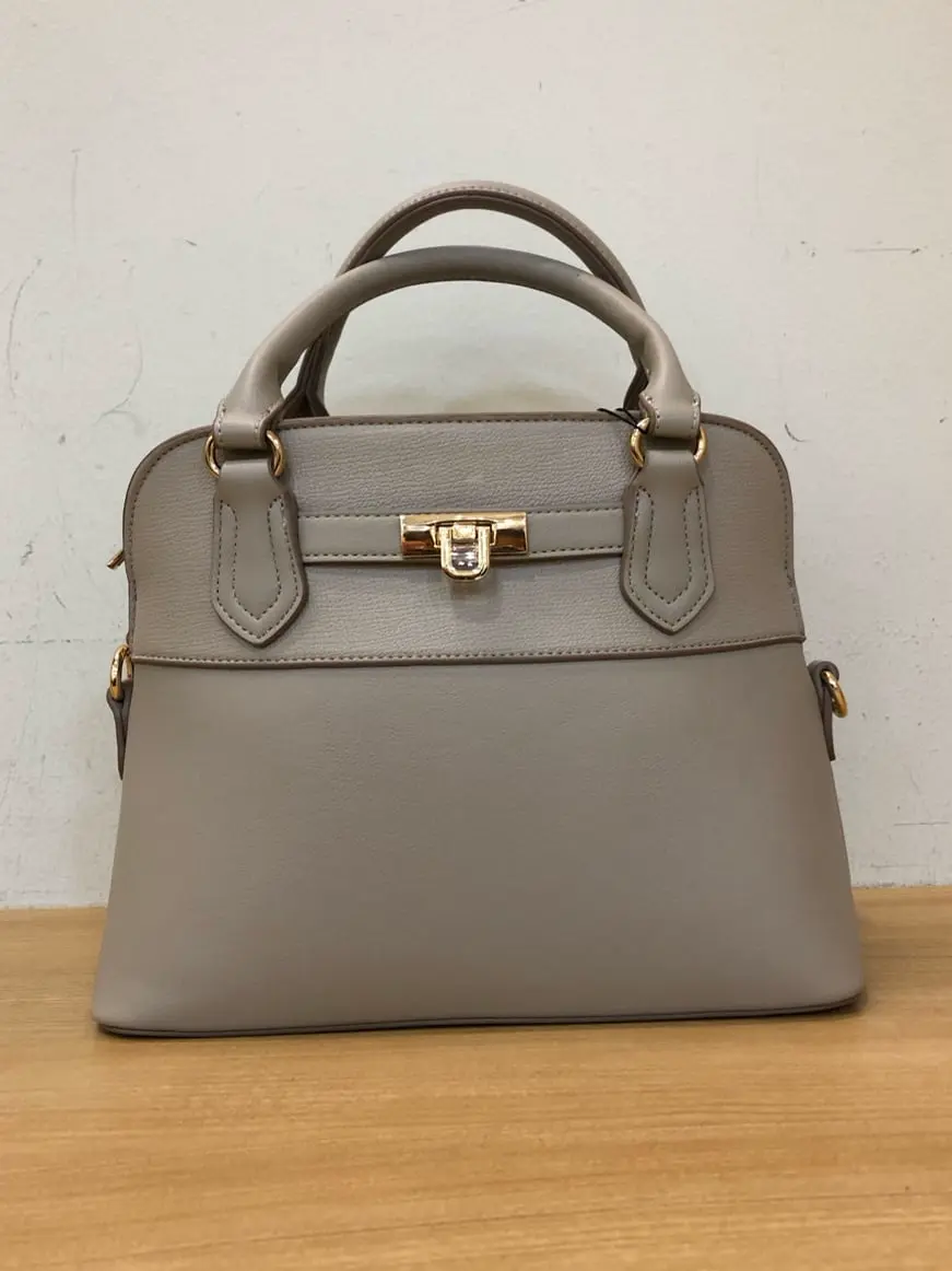 ANY 吉田 コーディネート画像