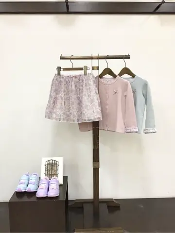 ANY 佐々木 コーディネート画像