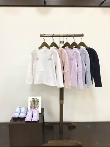 ANY 佐々木 コーディネート画像