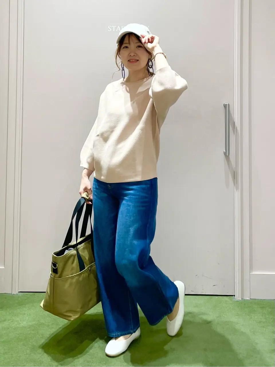 ANY フジコ コーディネート画像