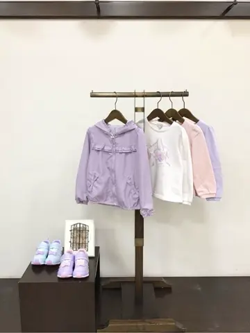 ANY 佐々木 コーディネート画像